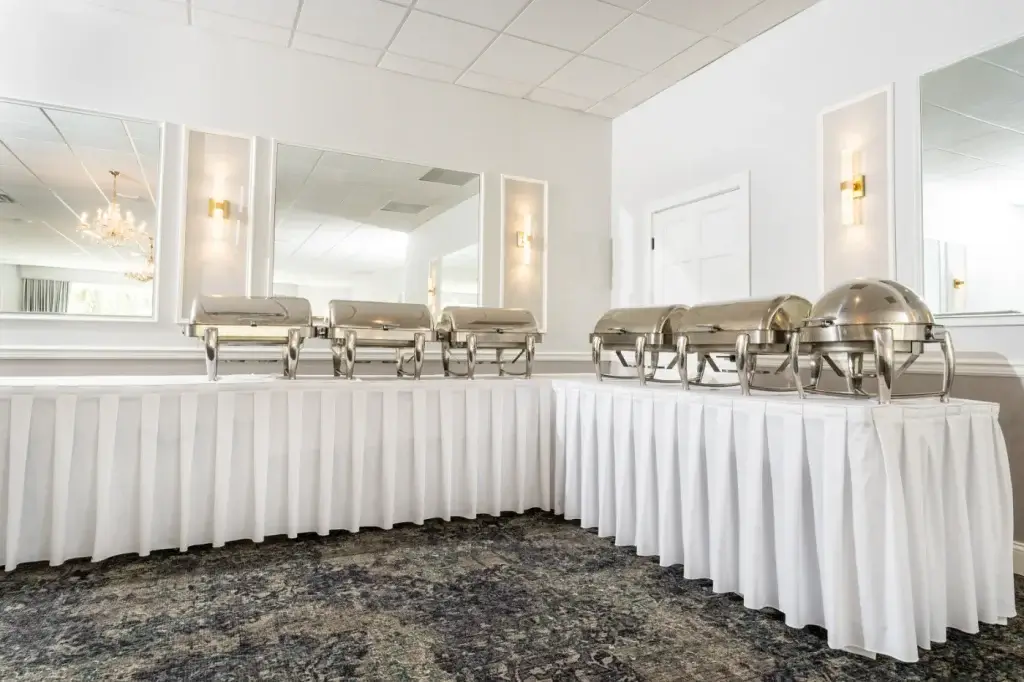 Buffet service set by the in-house culinary team